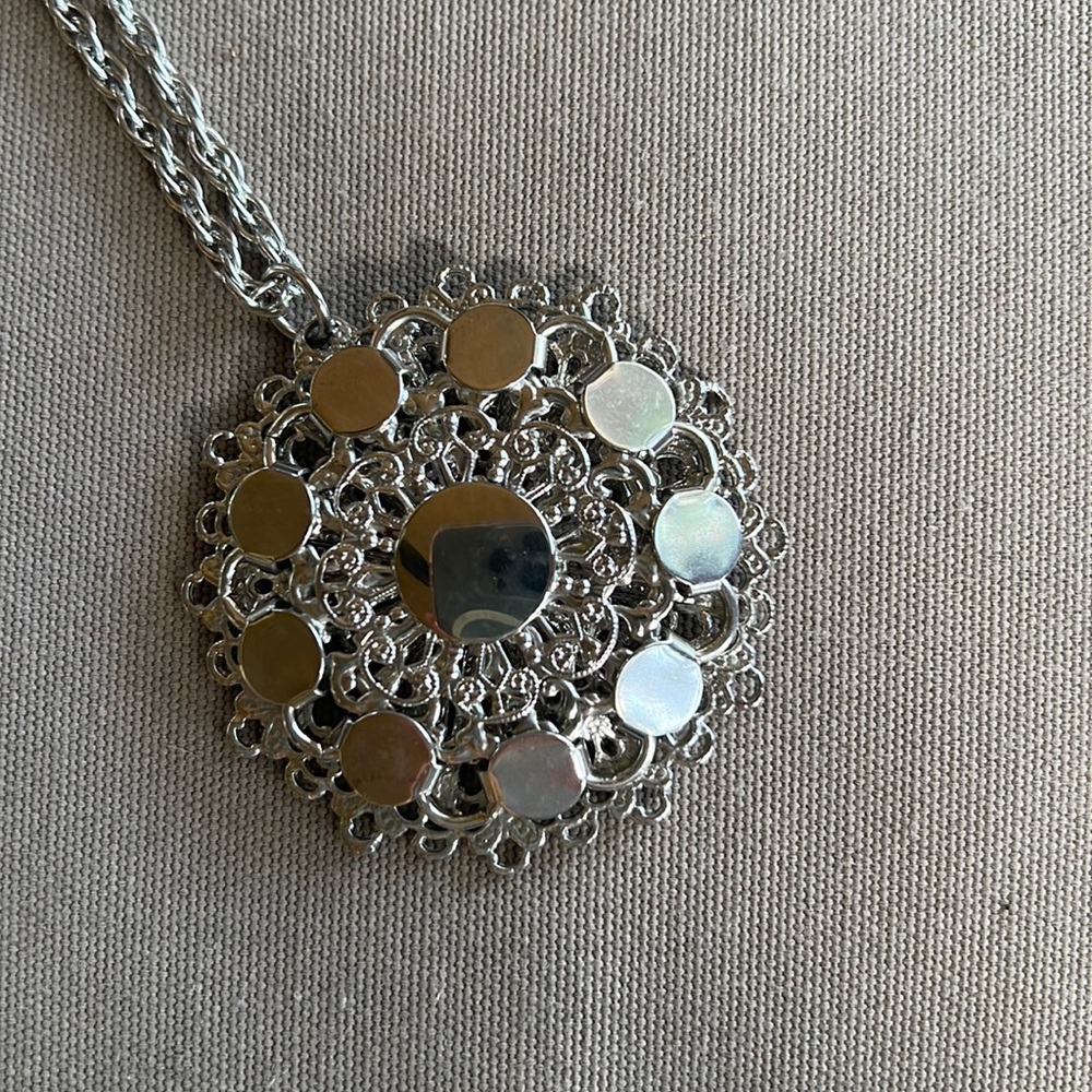 Silver Pendant Neckalce